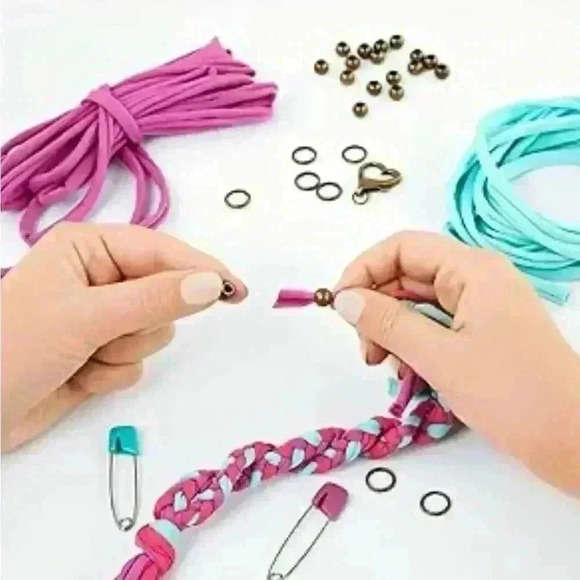 FREE 🆕Kids Craftabelle for ages 8+ - Picture 4 of 15